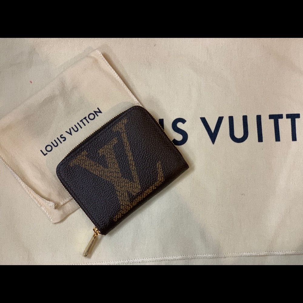 Louis Vuitton Giant Monogram Coin Purse 🤎🖤
